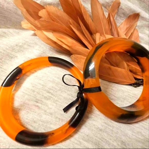 8-piece Boho Collection-Vintage Leopard🐆Lucite Faux Bracelets🐾💫Plus more! - Picture 3 of 10